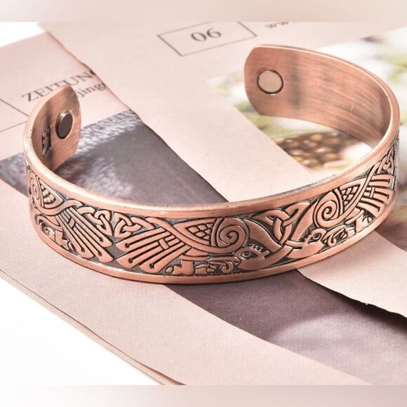 Magnetic by Design Antique Style Eagle Cuff Bracelet in Rosetone (7 in) - Picture 1 of 8